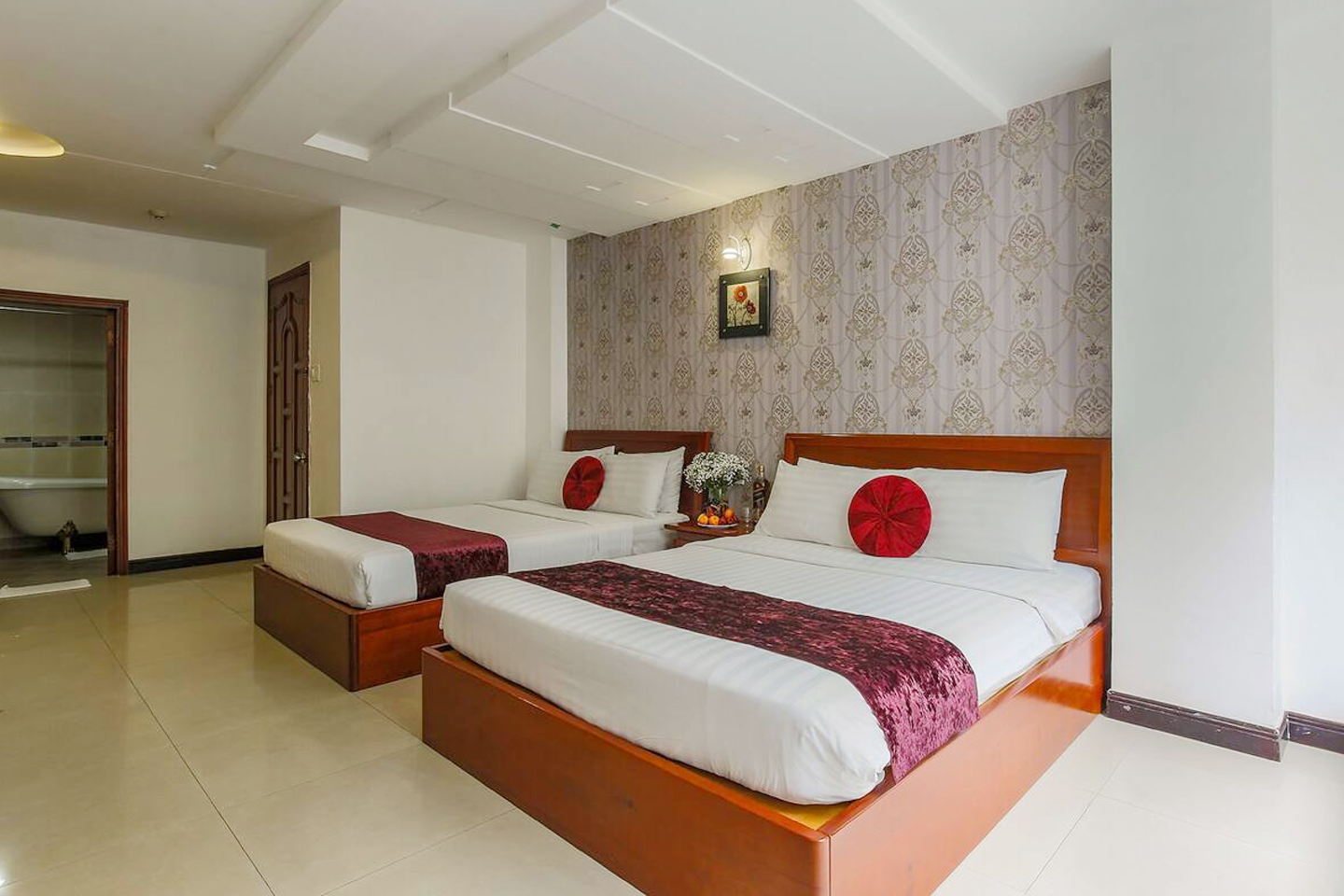Gold hotel, Saigon